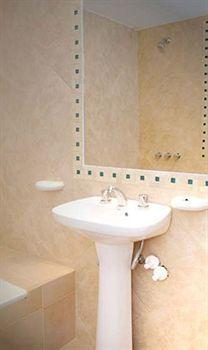 Savannah Hotel 2*